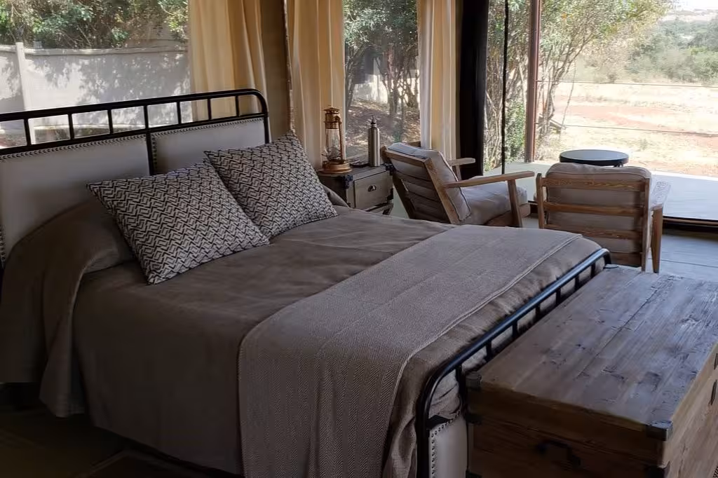 Entim Mara Camp Bedroom