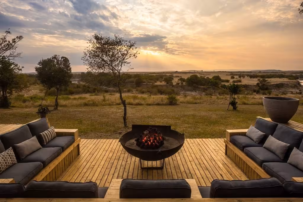 Entim Mara Camp Fire Deck